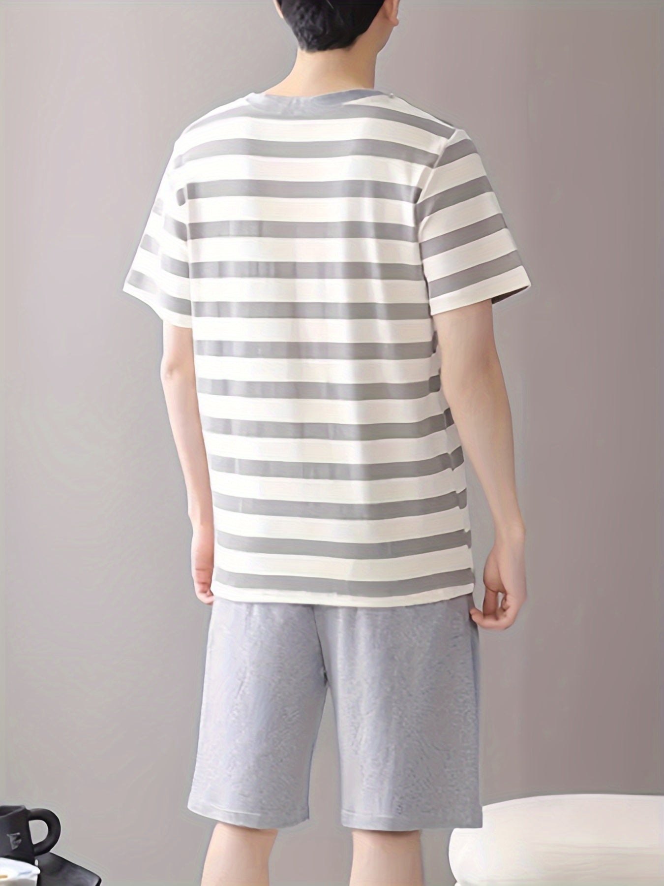 2 Pcs Men's Striped Round Neck Short Sleeve & Shorts Pajama Set