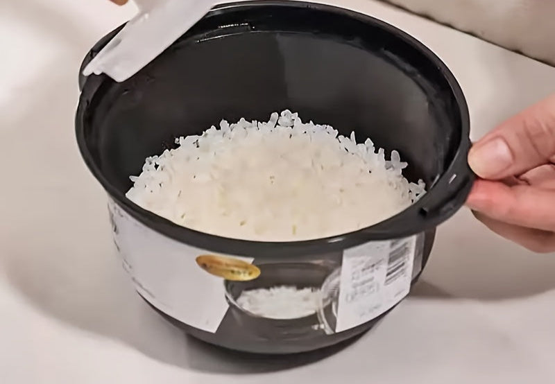 Compact Microwave Rice Cooker with Lid