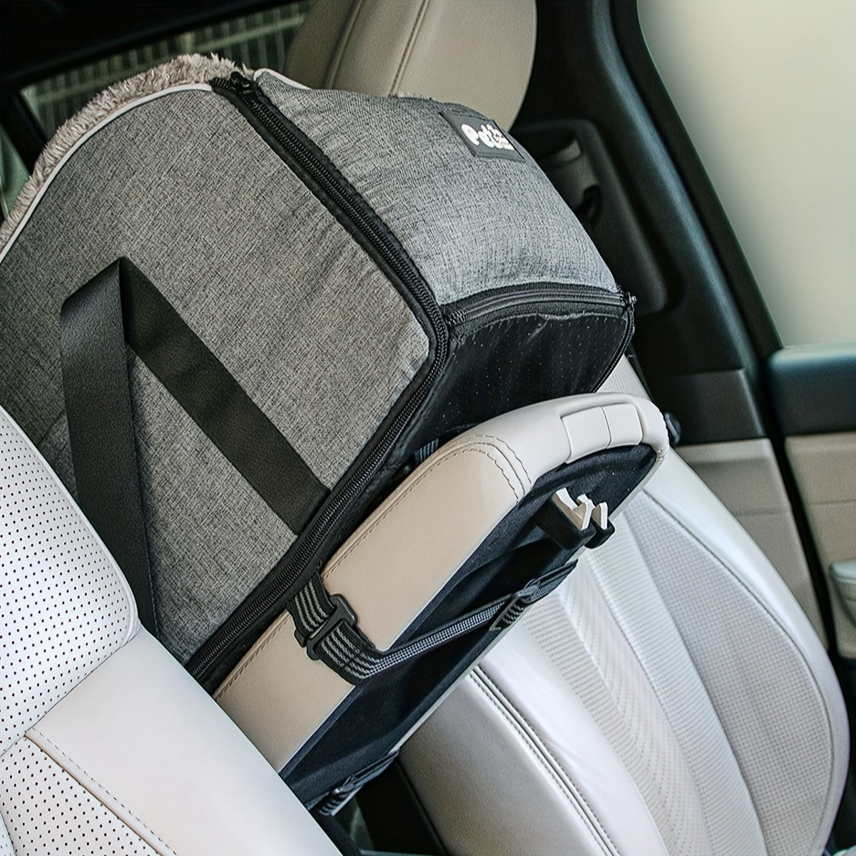 Portable Dog & Cat Travel Bag with Secure Buckle Closure