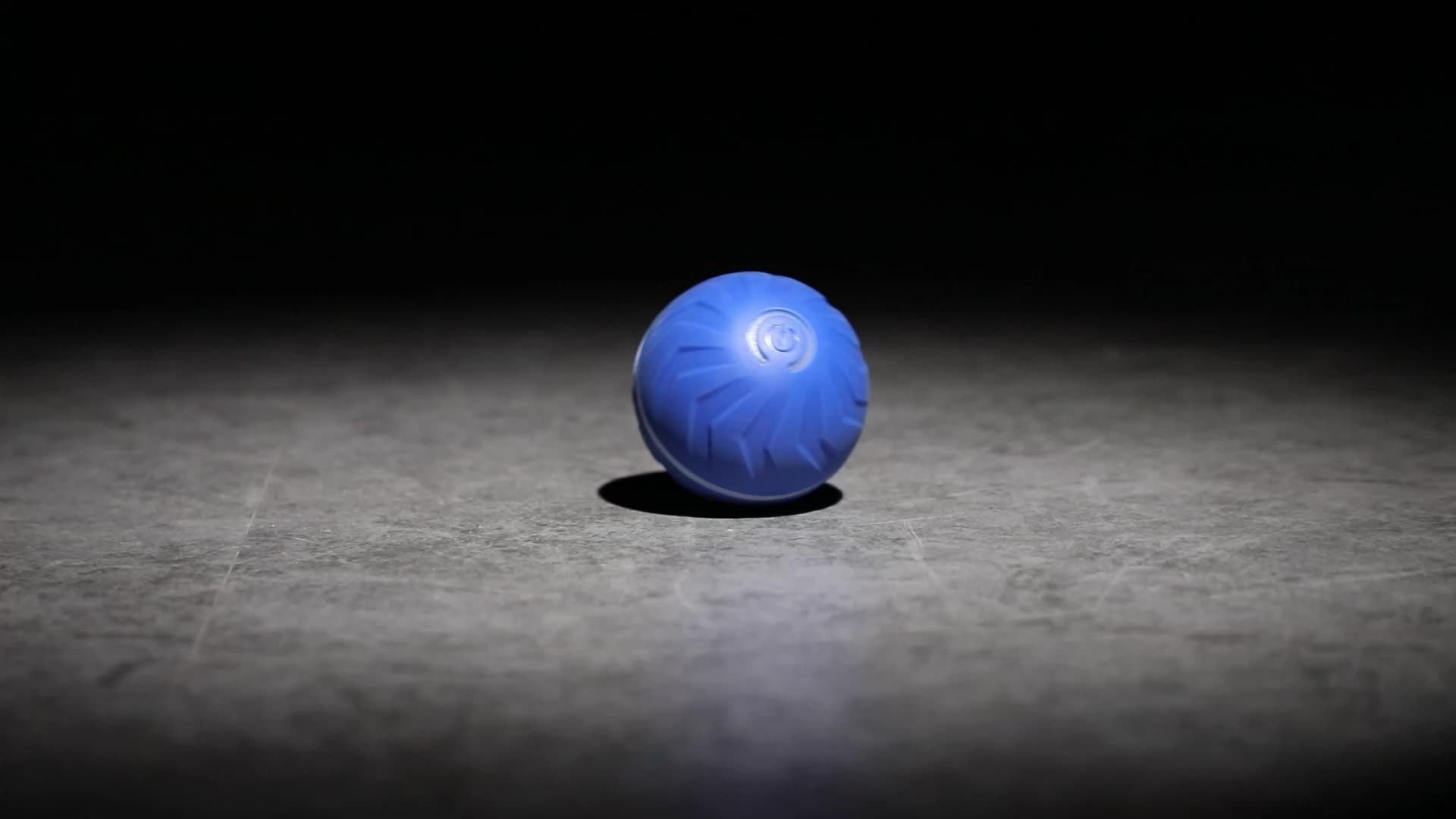 Motion - Activated Bouncing Ball for Dogs - HazMarket