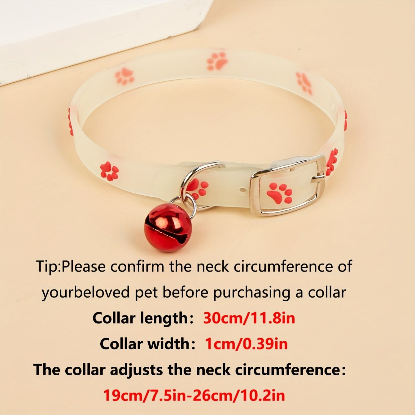 Reflective Cat Collar with Paw Print Design - HazMarket